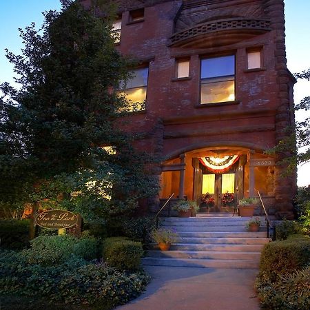 Louisville Bourbon Inn Bagian luar foto