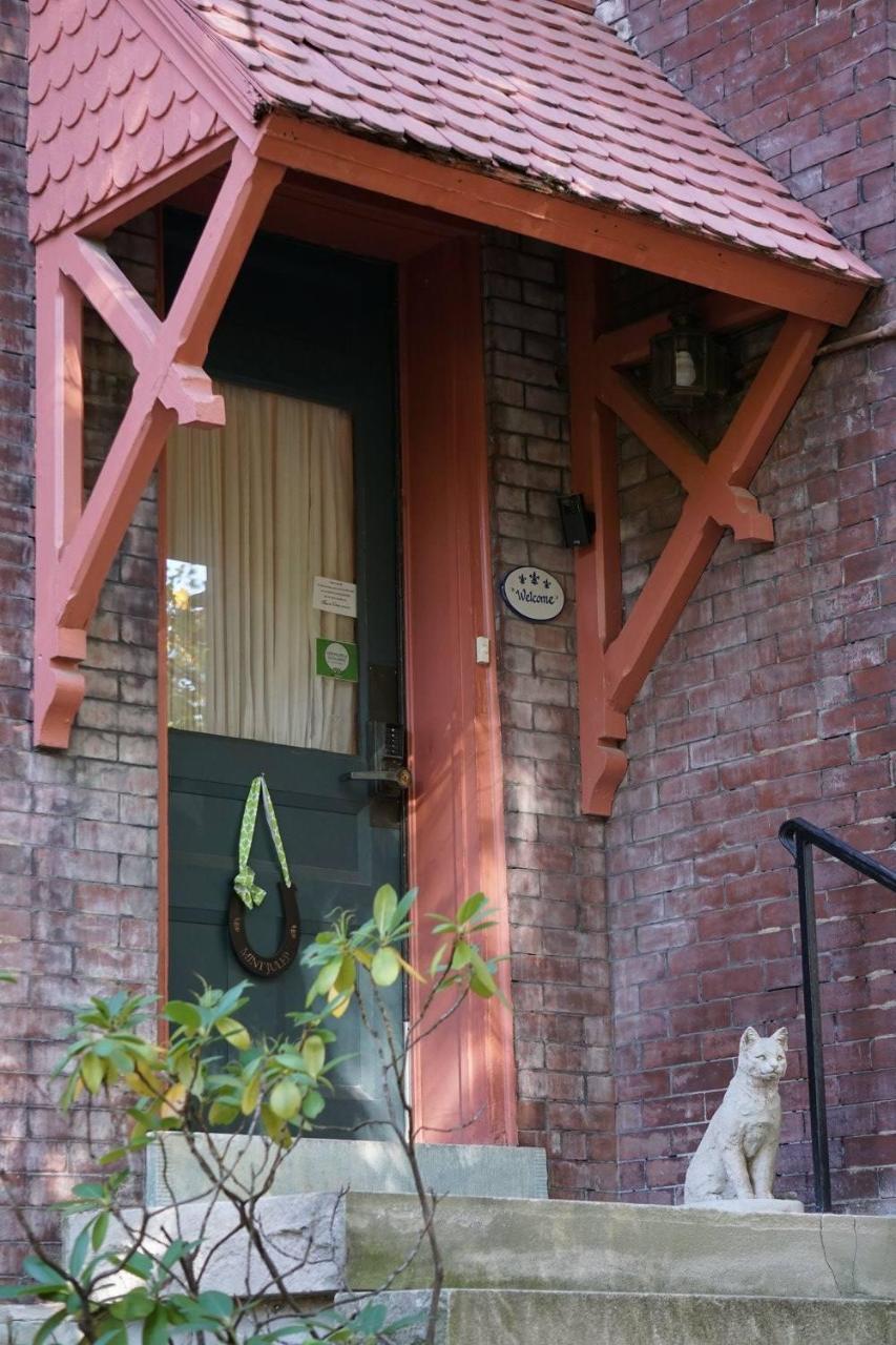 Louisville Bourbon Inn Bagian luar foto